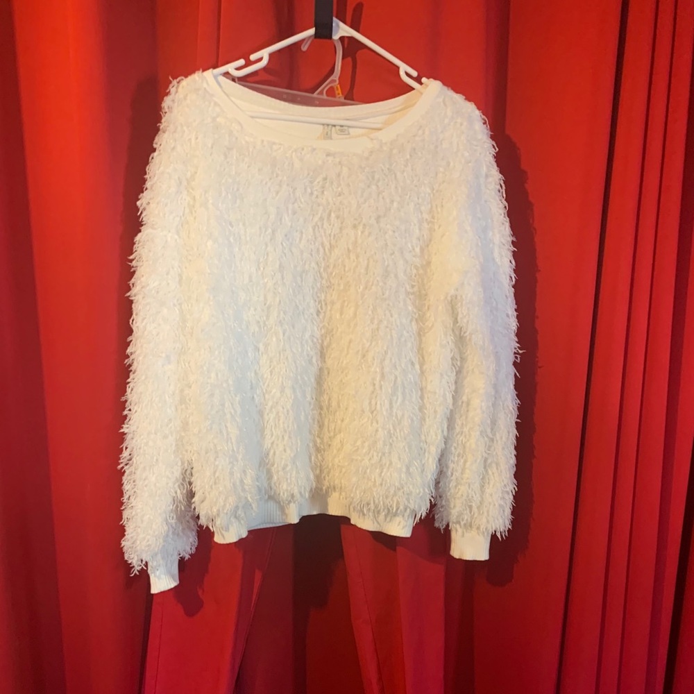 Women’s Sweater
